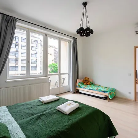 Designer Modern By Buda Castle With Stunning Matthias Church View Apartament Budapesta